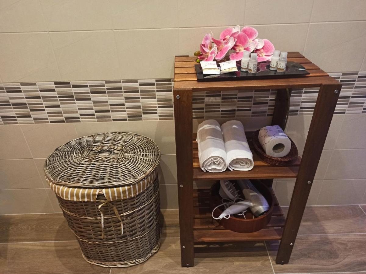 Suite Maison Tropical - Luxury Apartment In Bari Ngoại thất bức ảnh