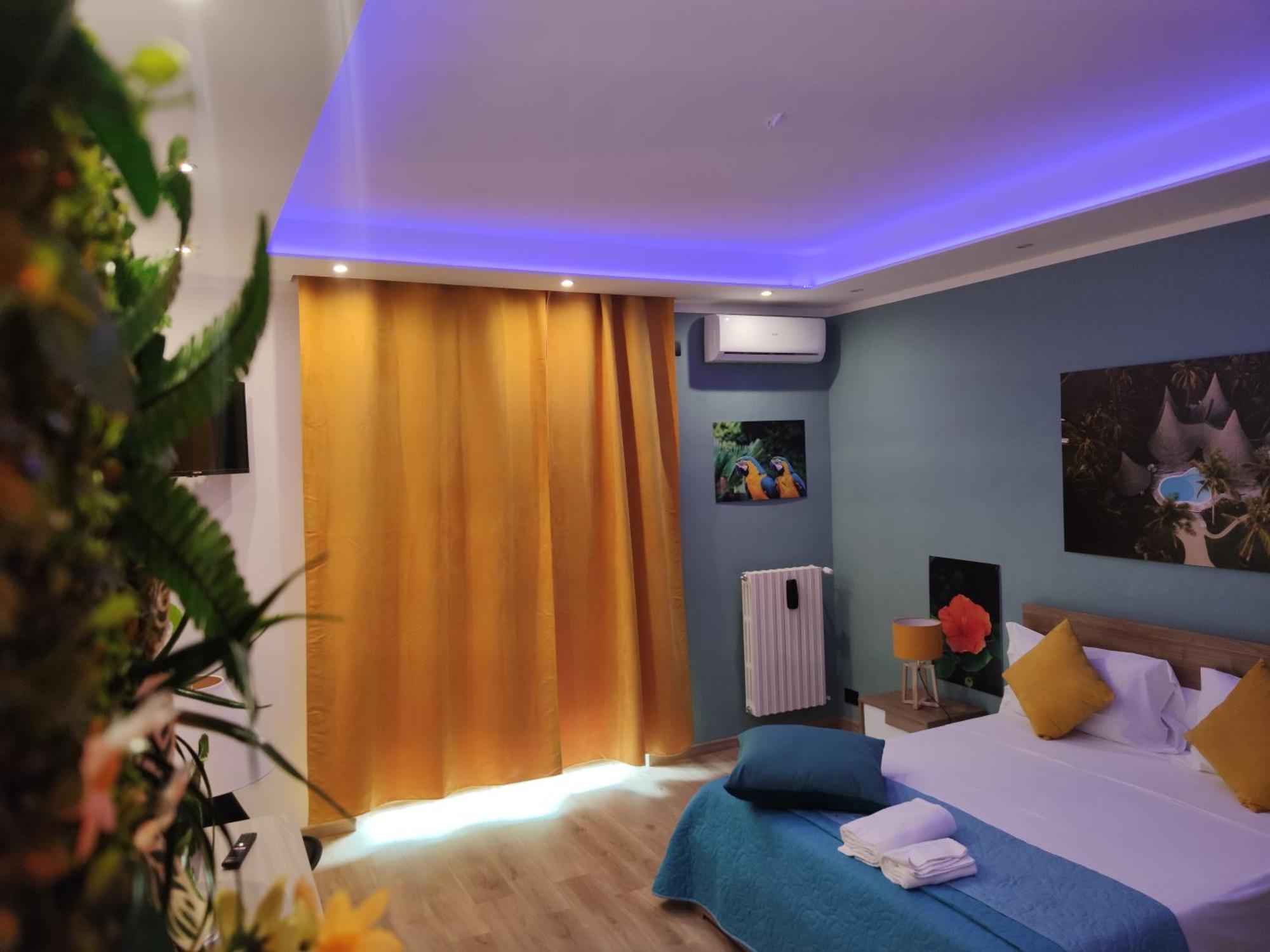Suite Maison Tropical - Luxury Apartment In Bari Ngoại thất bức ảnh